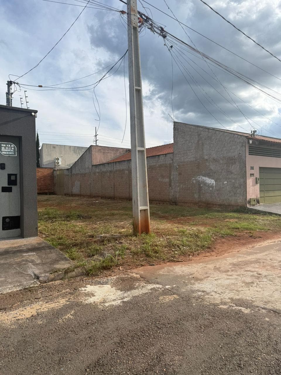 LOTE A VENDA RES. VEREDA DOS BURITIS