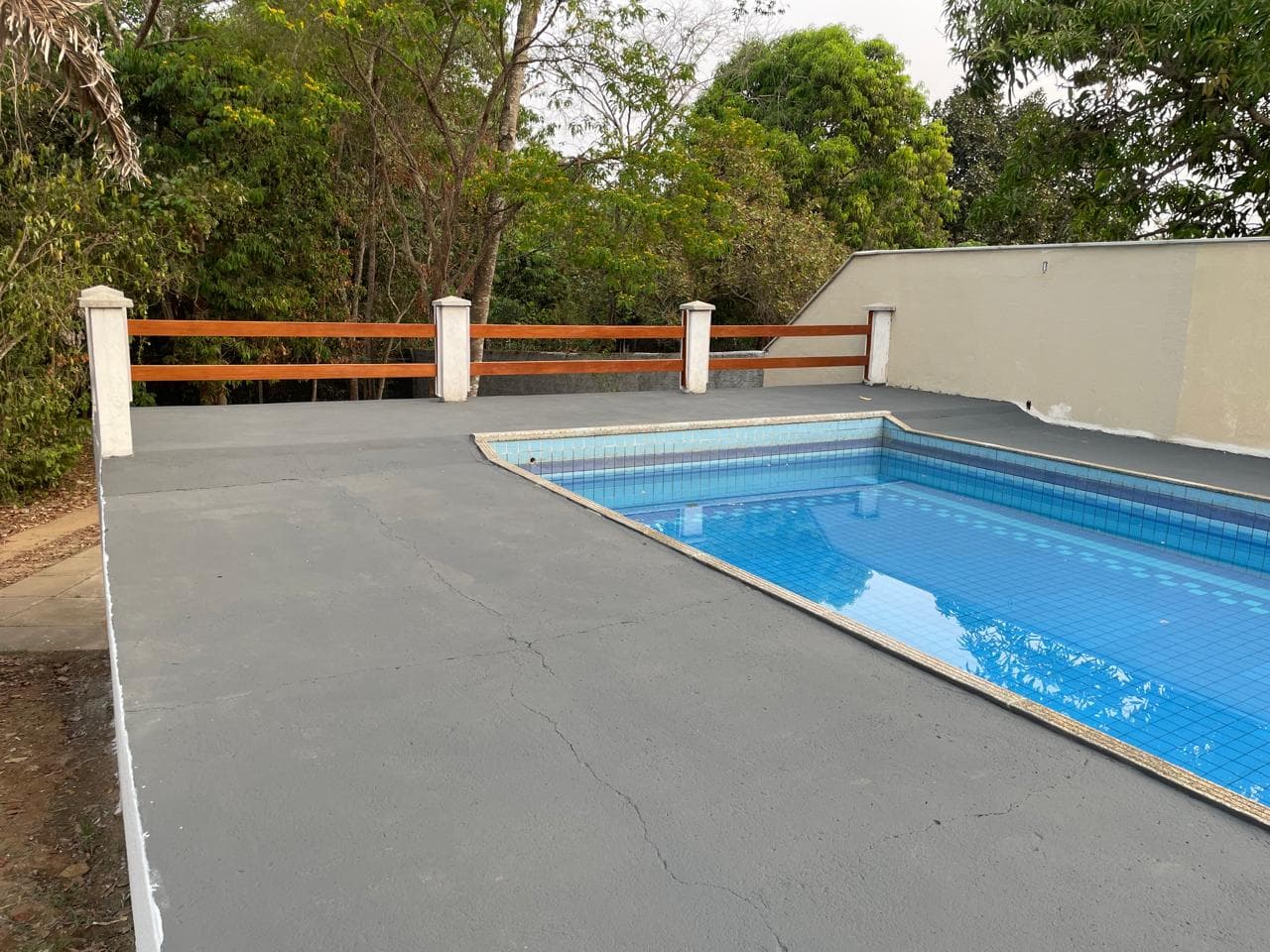 Chácara à Venda no Jardim dos Ipês, 1.000m² Piscinas, Mobiliada, Aparecida de Goiânia