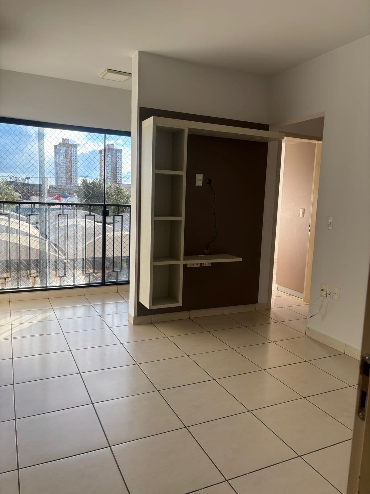 Apartamento no condomínio de lá flor