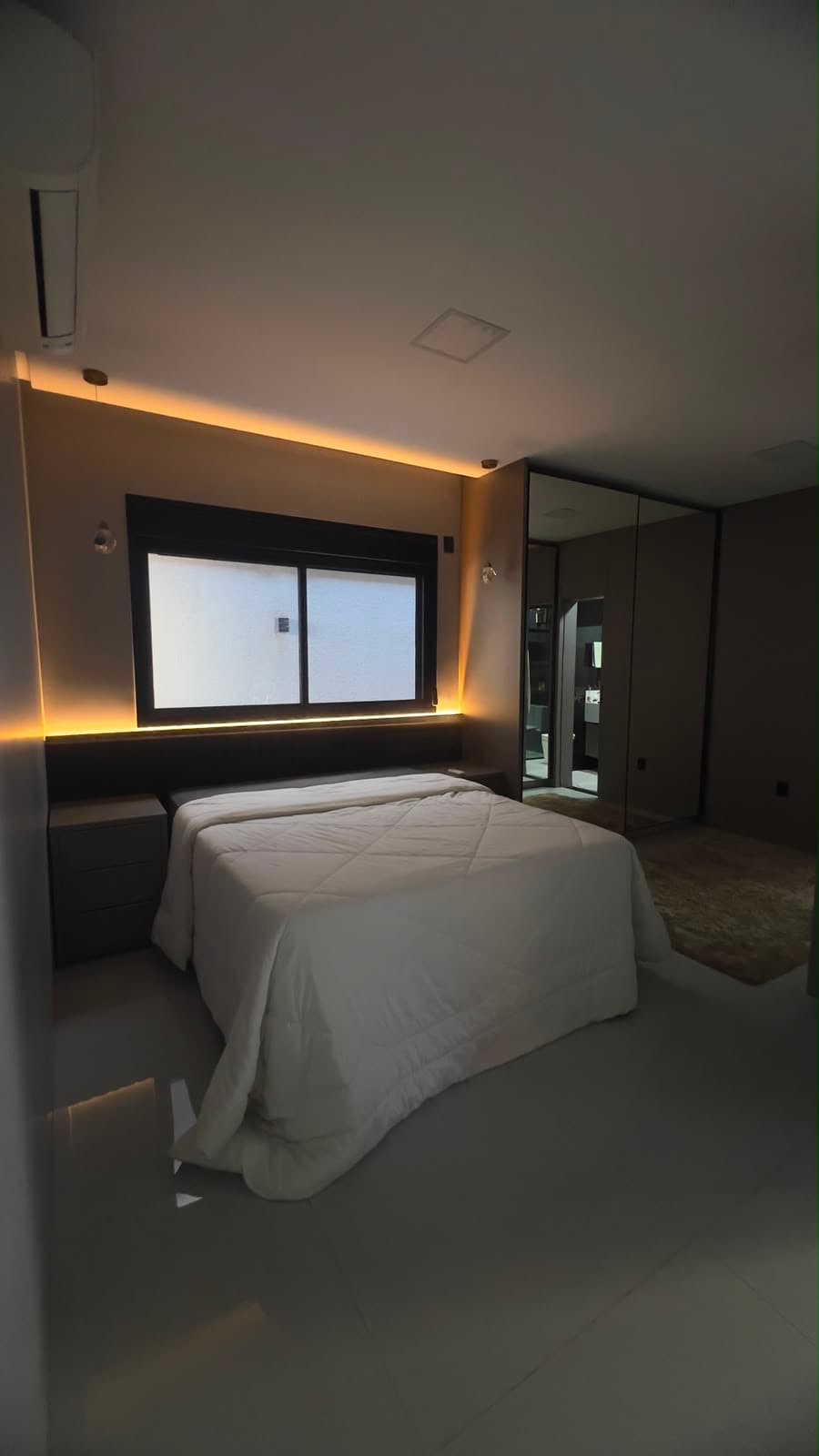 Casa térrea 3Q sendo 2 Suítes 200m² de construção 360m² de lote mobiliada e decorada