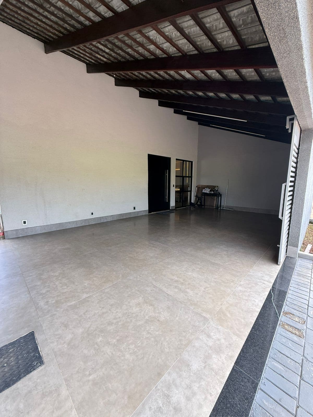 CASA 3 QUARTOS (SENDO 2 SUÍTES) RESIDENCIAL BARRAVENDO