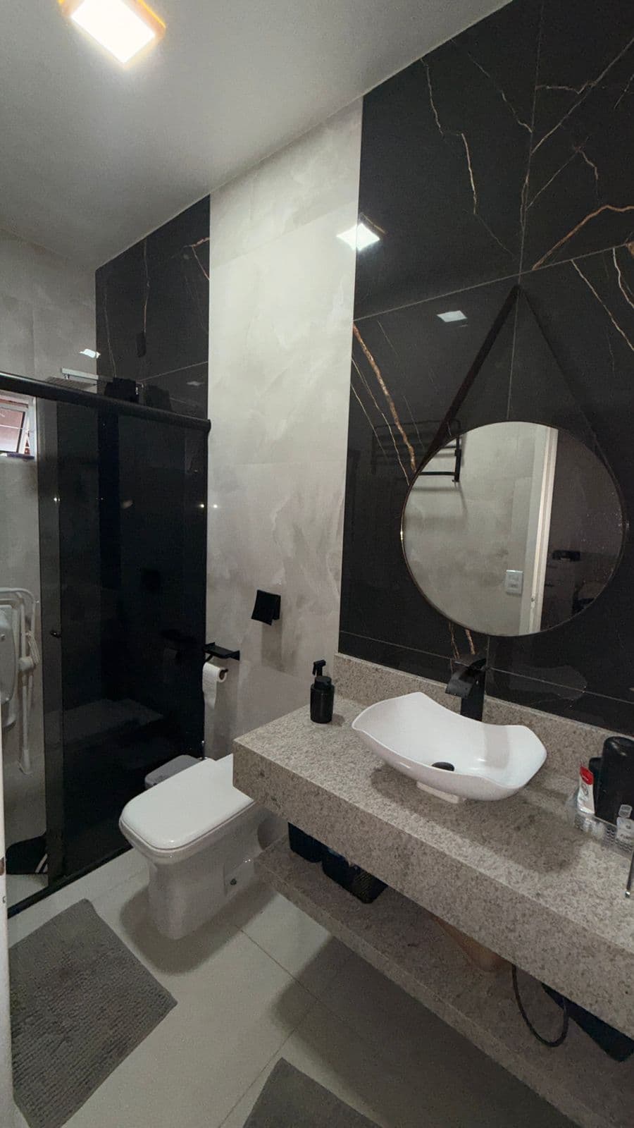 Casa térrea 4/4 lote de 600m2