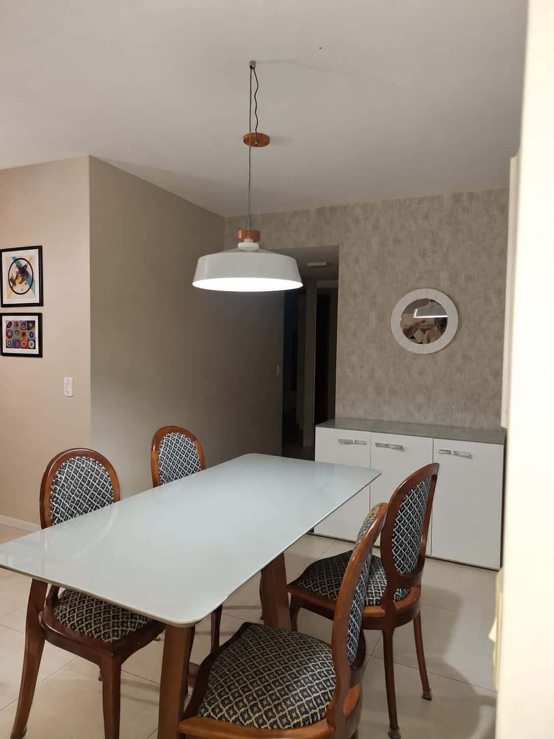 APARTAMENTO REFORMADO – 80m² – PRÓXIMO AO PARQUE FLAMBOYANT