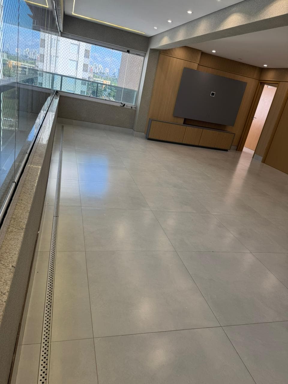 VENDO APARTAMENTO DE ALTO PADRAO PARQUE LOZANDES