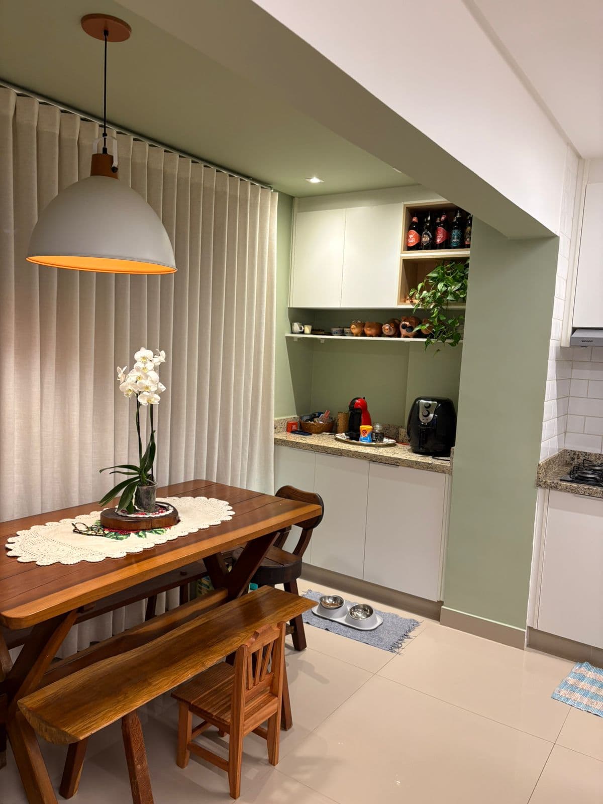 FLOW RESIDENCE