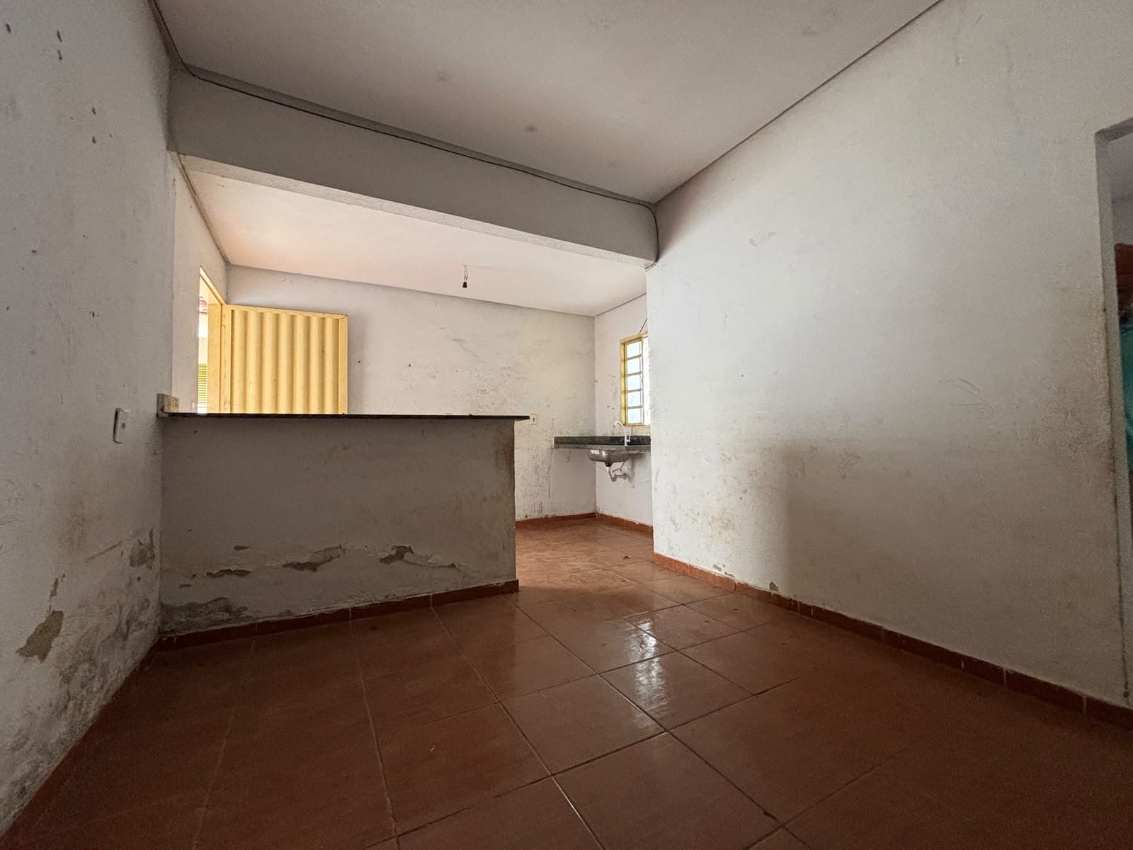 Casa com barracão nos fundos | 2 imóveis no mesmo terreno | R$ 300.000