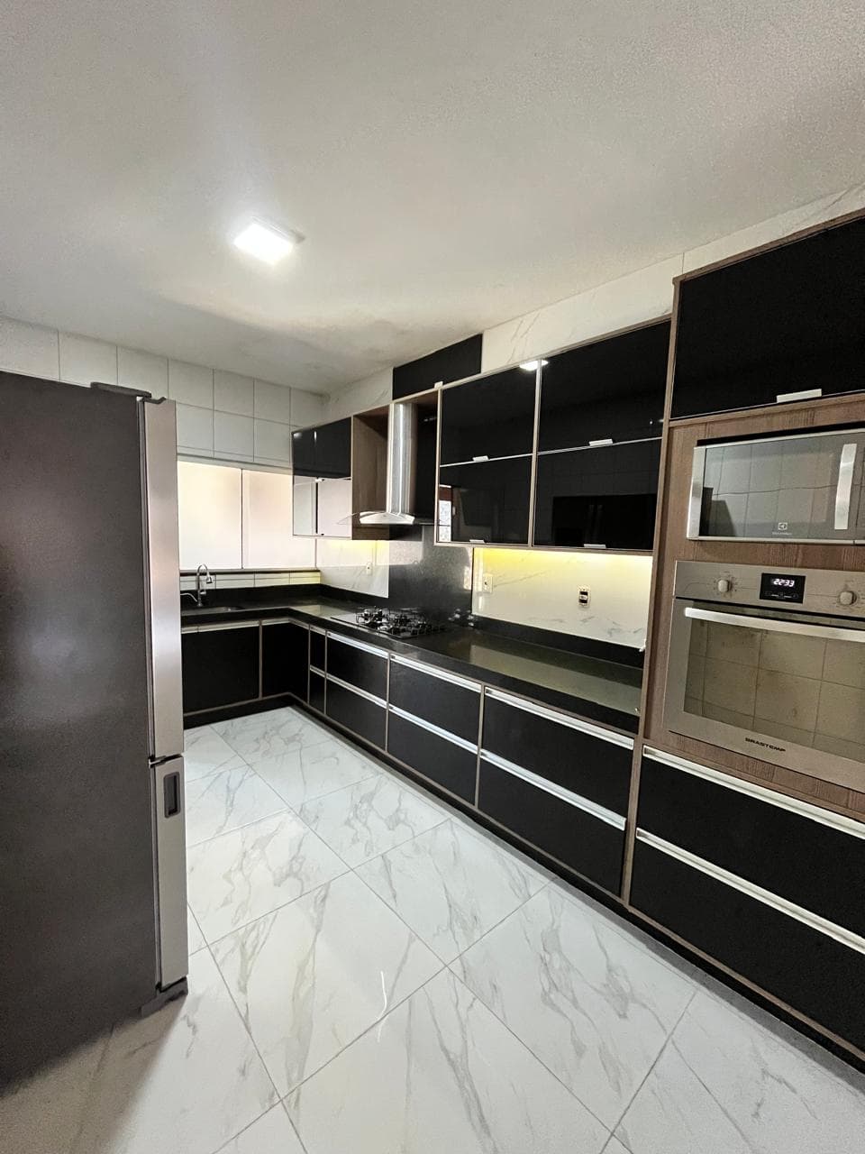 CASA SETOR VILA ALZIRA