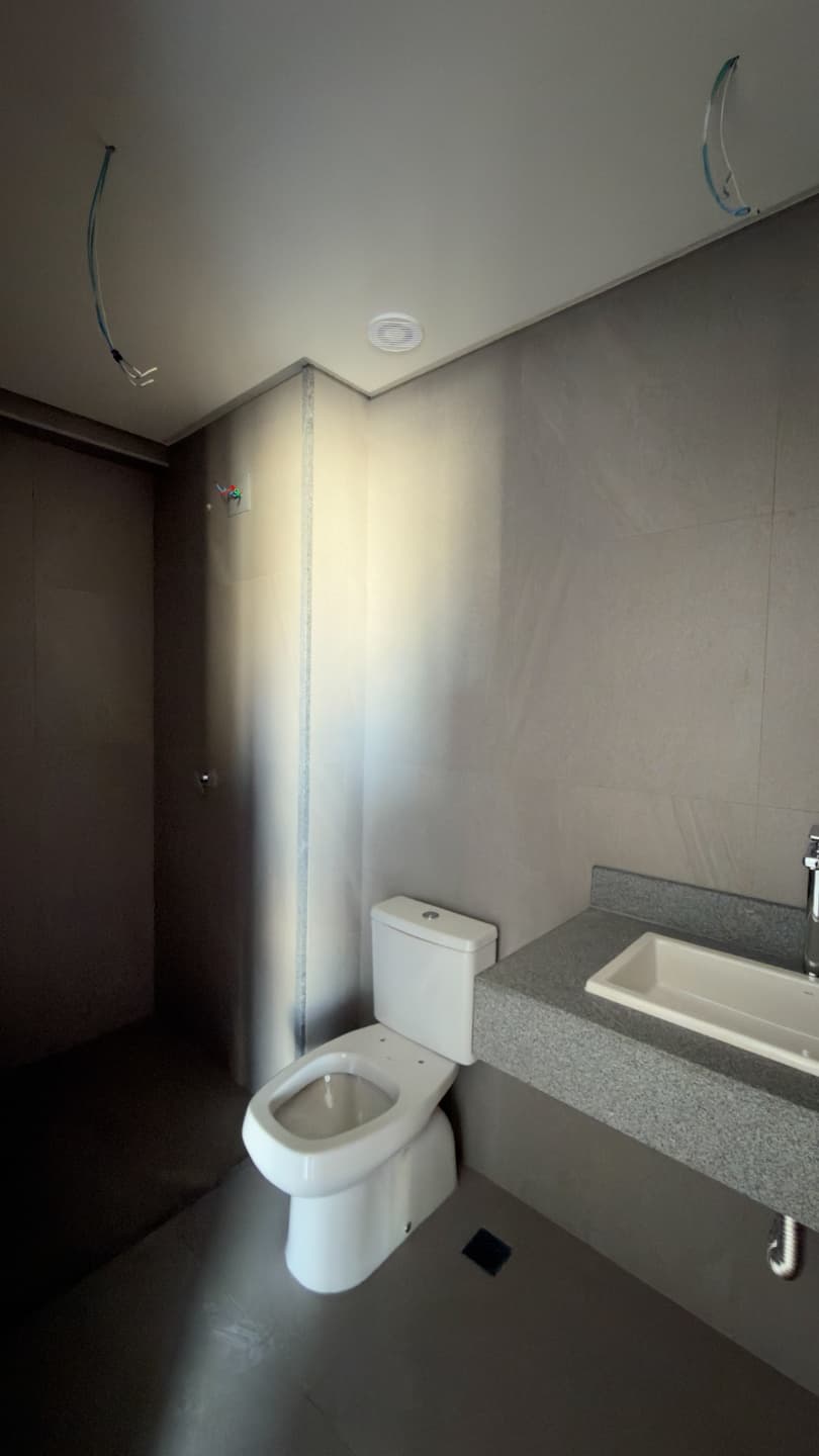 Apartamento 1 Suíte à Venda no Setor Oeste Oportunidade Andar Alto R$ 530 Mil 41,6 m² 1 Suíte, 1 Vaga