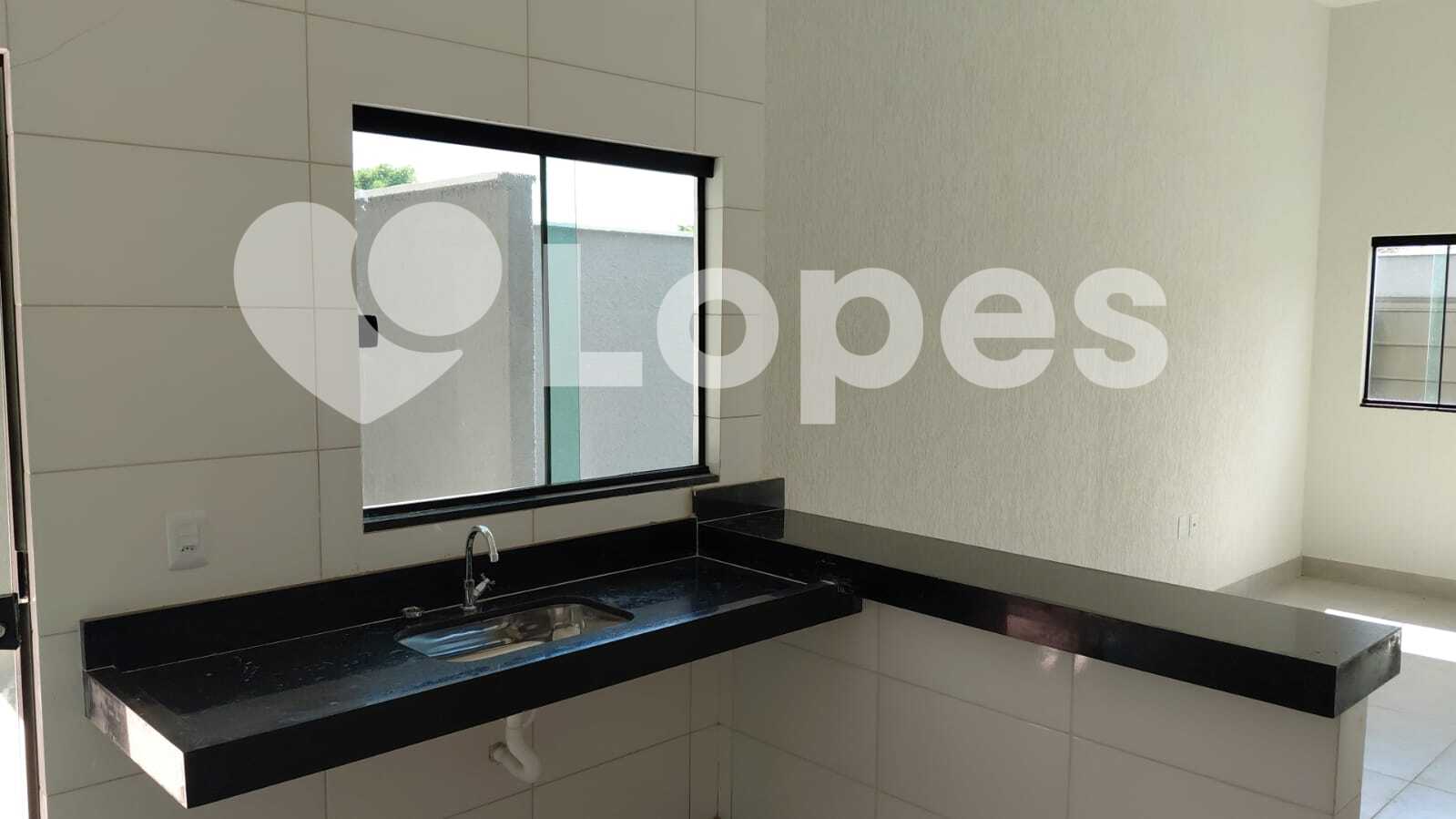 Casa 2 Quartos à Venda no Residencial Tuzimoto –Próxima ao Supermercado Mendanha