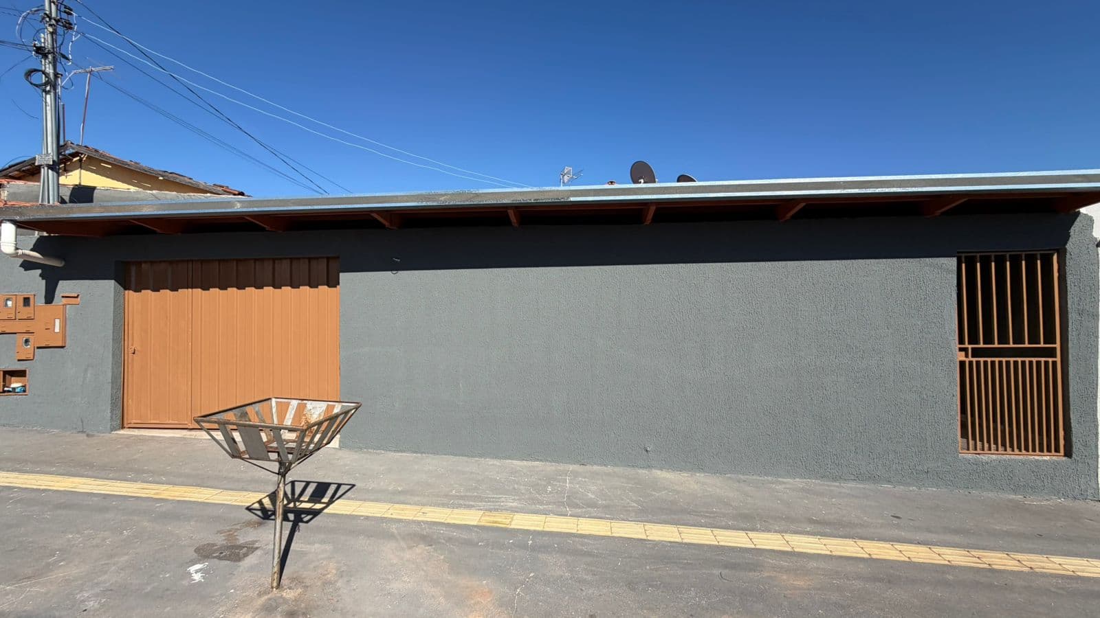 Aparecida de Goiânia * Casa à Venda com Renda Mensal Garantida – Setor Garavelo Imóvel com 360 m²